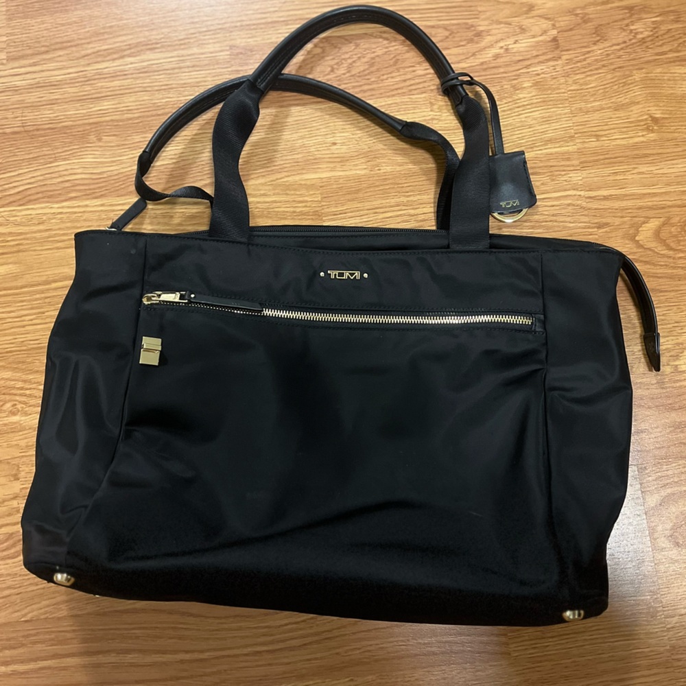 TUMI